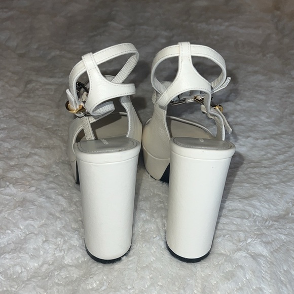 New GIVENCHY white heels - Picture 3 of 4